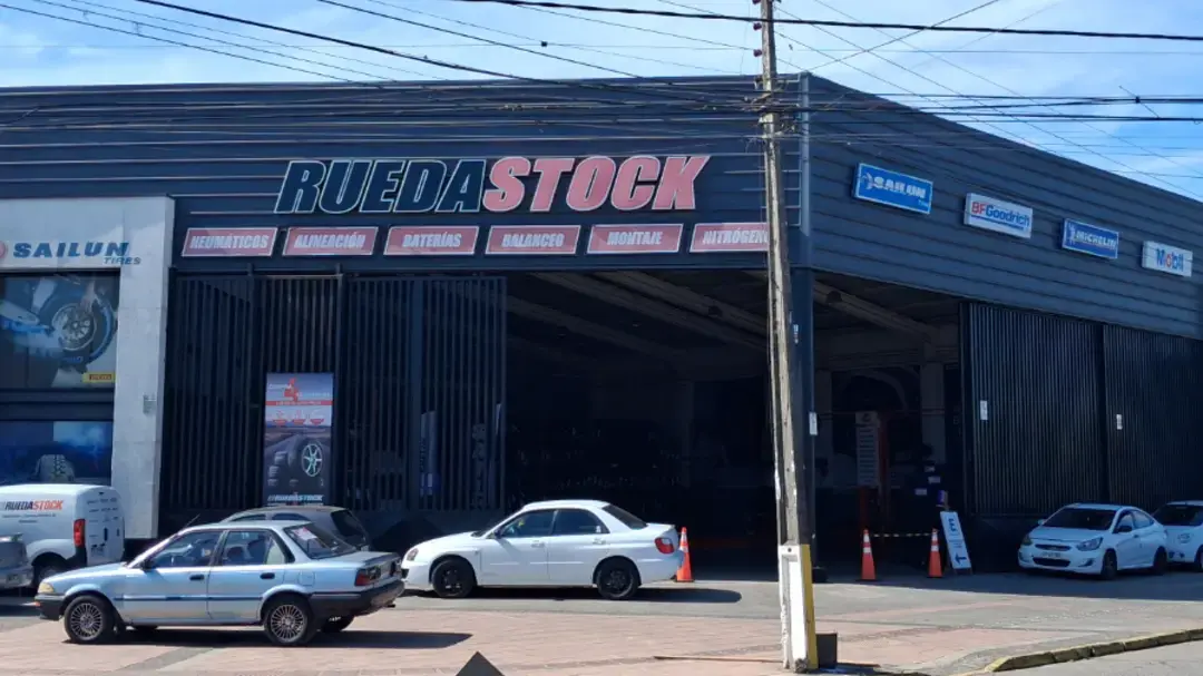 Portada de Rueda Stock Cancha Rayada